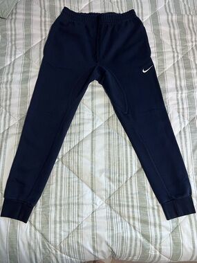 Nike Navy Blue Men’s Jogger Sweatpants with White Swoosh